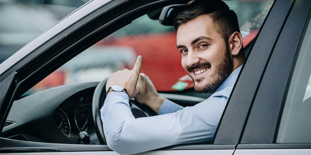 Câștigă cu mașina personală în Bacău, Brăila, București, Iași sau Suceava - Ghid complet pentru șoferii Uber și Bolt